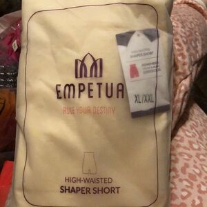 EMPETUA HIGH-WAISTED SHAPER SHORT XL/XXL